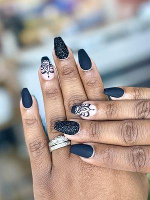 Handpainted nails art