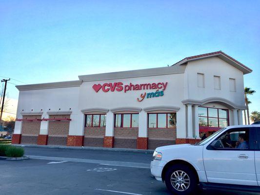 CVS Pharmacy y Más