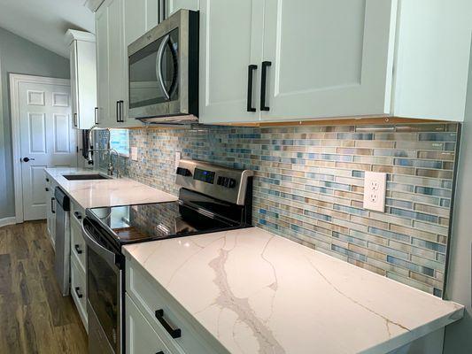 Glass tile backsplash