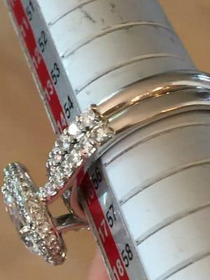 Blatant visual difference after pear shaped diamond ring sized by Jared by "adding" new platinum to increase 1 size up.