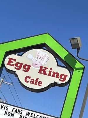 Egg King Cafe sign