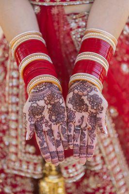 Henna on a Japanese bride for Indian wedding by Dimpsi