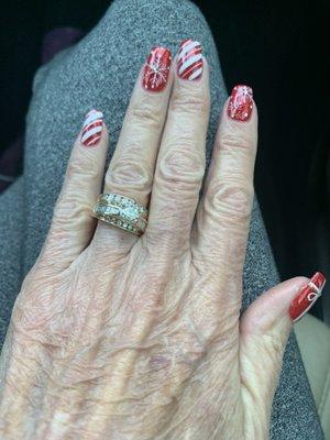 Christma nails by Lisa.