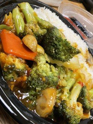 Veggies in garlic sauce w white rice. Simple and simply delicious.