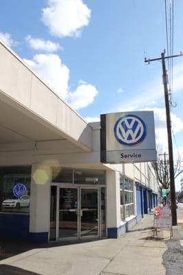 Welcome to The University Volkswagen Service Department!