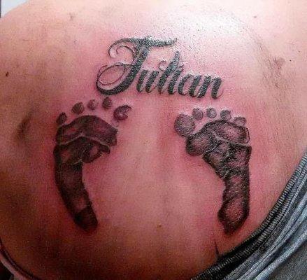 Baby feet with name