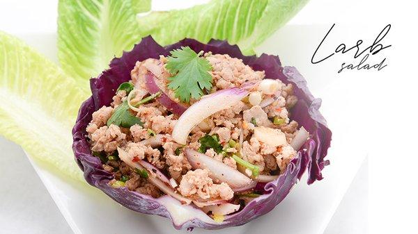 LARB - Famous Thai dish with ground chicken, lime juice | onion | ground chili & rice powder served with fresh Romain