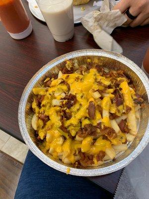 Bacon cheese fries