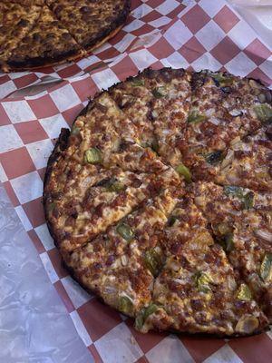 Linguica, onion & pepper pizza