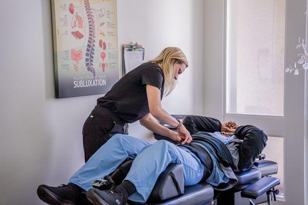 Spinal decompression therapy helps to take the pressure off your disc and nerves, this helping with sciatica and radiating pain.