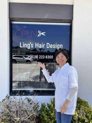 Clean, tidy and comfortable small barbershop ，Barber Ling welcomes whoever needs a haircut