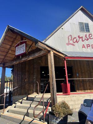 Larsen Apple Barn