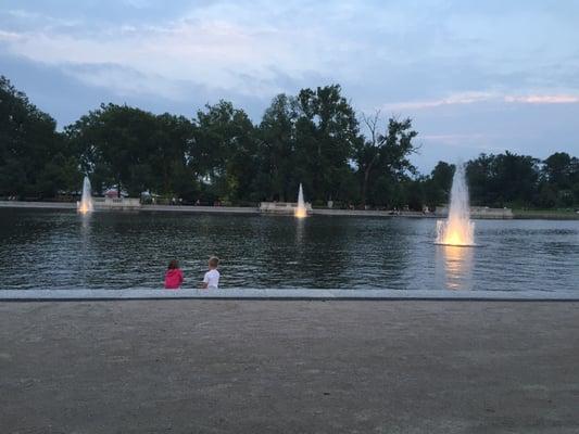 Kids waiting for the fireworks to start.