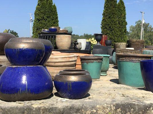 Huge assortment of planters in all sizes.