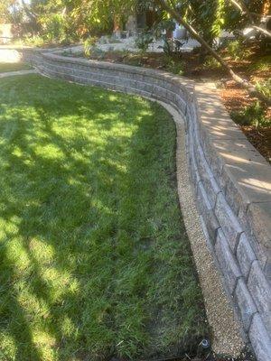 Retaining wall