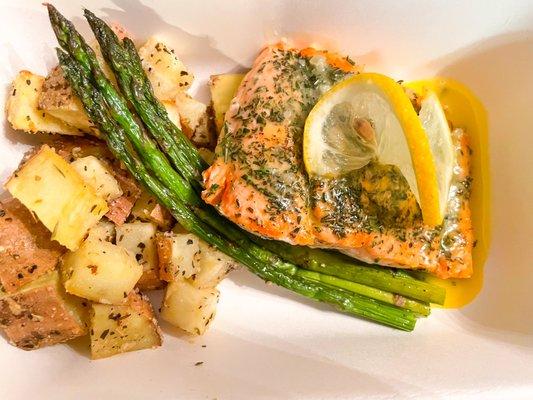 Holistic Meal Prep - Herbed Wild Salmon with Lemon Beurre Blanc(grass fed butter) - all gluten, dairy, soy corn & refined sugar free.