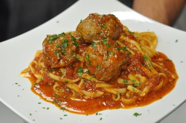 Spaghetti & Meatballs