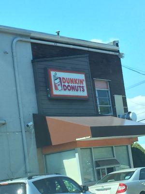 Brockton Dunkin Donuts -- 1000 West Chestnut Street, Brockton        Side Exterior