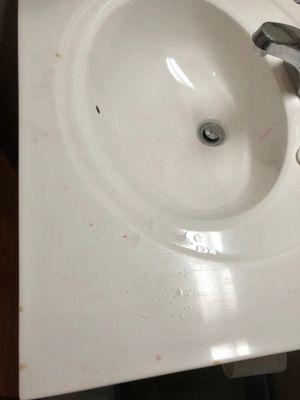 Dirty sink area upon checking in