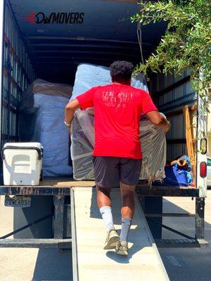 Moving company in Round Rock Texas that is here to help you! Let the experts help you with your move