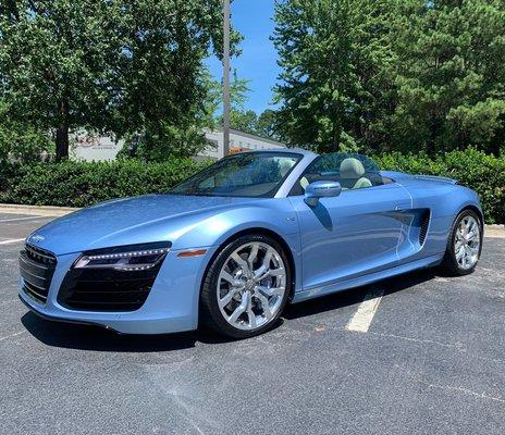 2013 Audi R8 V10+ fully wrapped in Stek Dynoshield clearbra and ceramic coated with Gtechniq Halo!