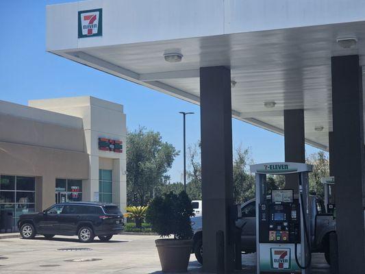 7-Eleven