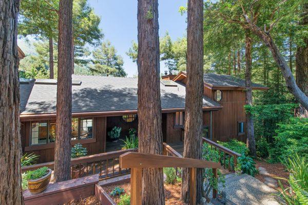 www.70ElaineAve.com Beautiful 3,000 sqft custom built Mill Valley home, 4 bed/2.5 baths 1.4 acres in Middle Ridge. Open House 10/9 from 2-5.