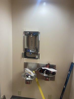 Bottle filling station installation