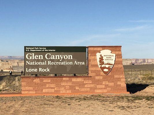 Entrance to Lone Rock Campground