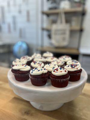 July 4th cupcakes.