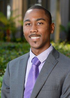 Corporate Headshot for Kaiser Permanente