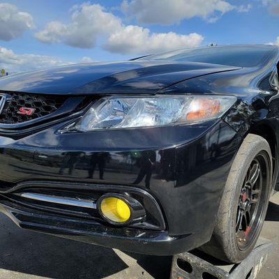 Honda Civic SI customer upgraded Headlights to 6000k bright white and Foglights to 3000k Yellow