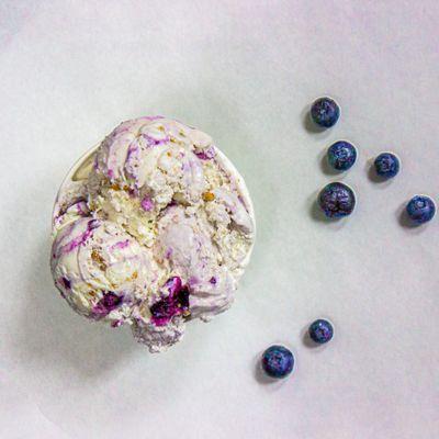 Blueberry Crumble Ice Cream