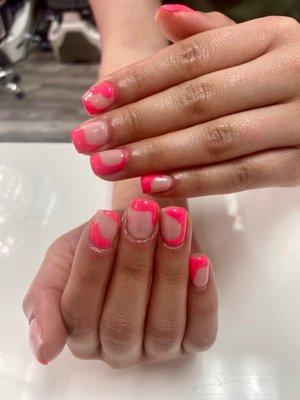 Abstract gel mani over natural structured gel mani