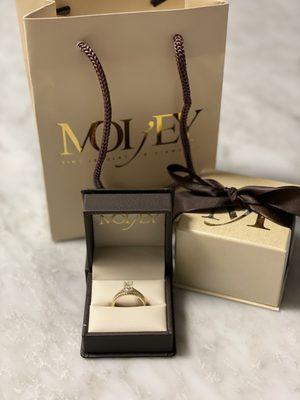 The stunning Moijey packaging!