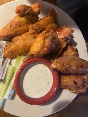 Tall order of wings (9) with Buffalo and Thai sauces (split)