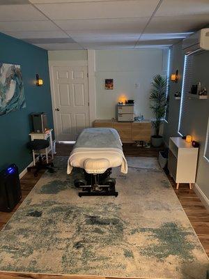 Beautiful massage treatment rooms at Hawthorne Massage and Self Care. Offering Deep Tissue Massage and Prenatal Massage in West Seattle.