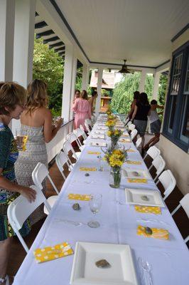 Country table for thirty at a bridal shower