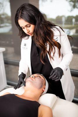 NaturaPeel - Our most popular laser facial - a gentle skin detox with no-down time laser procedure.