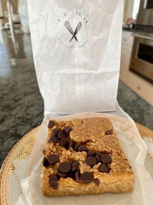 Vegan chocolate chip peanut butter granola bar  Very indulgent, and can be shared