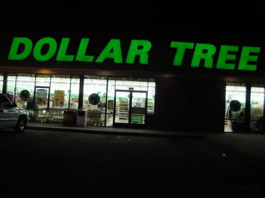 Dollar Tree storefront, entrance @ 2819 W Belleview Ave, Littleton, CO 80123.  October 2nd 2014 visit.