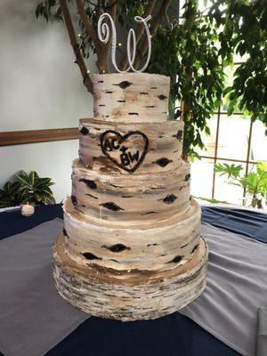 Look at this cake! Not only is it beautiful it was delicious too! (Part of the wedding package. )