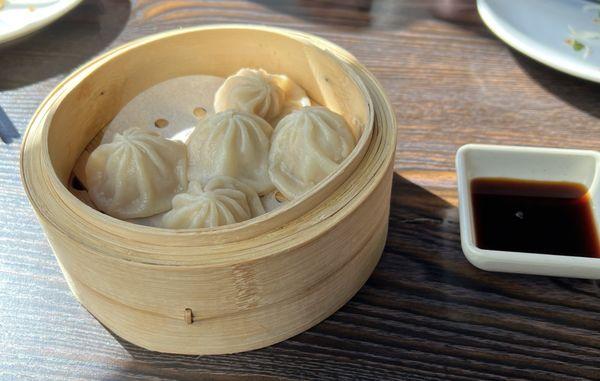 Steamed pork dumplings