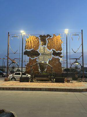 Looks like they set up a nice area outside where the parking lot is at to take pictures, very cute and demure