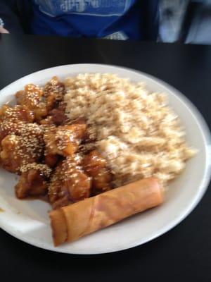 Sesame chicken lunch plate only $4.50