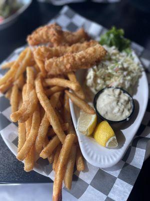 Fish & fries with coleslaw