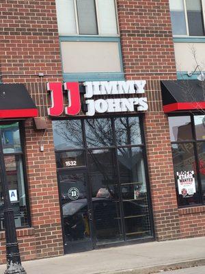 My first time eating at a Jimmy John's. The JJ TV commercials with actor Brad Garret are hysterical. So I spotted this in Milwaukee.