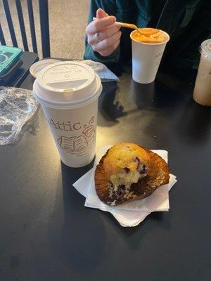 Blueberry Muffin, London fog