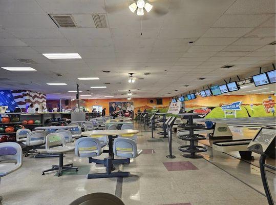 Bowlmor Lanes RT 66