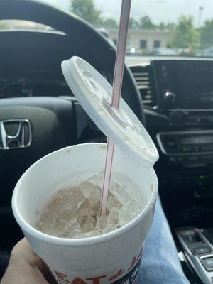 Who doesn't love when they fill the crushed ice  9/10ths of the way to top.  I enjoyed my 1 sip of Diet Coke.